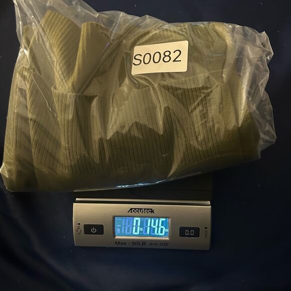 Banana Republic Long Sleeves Medium Pullover Sweater Army Green Scoop Neck - Picture 7 of 7